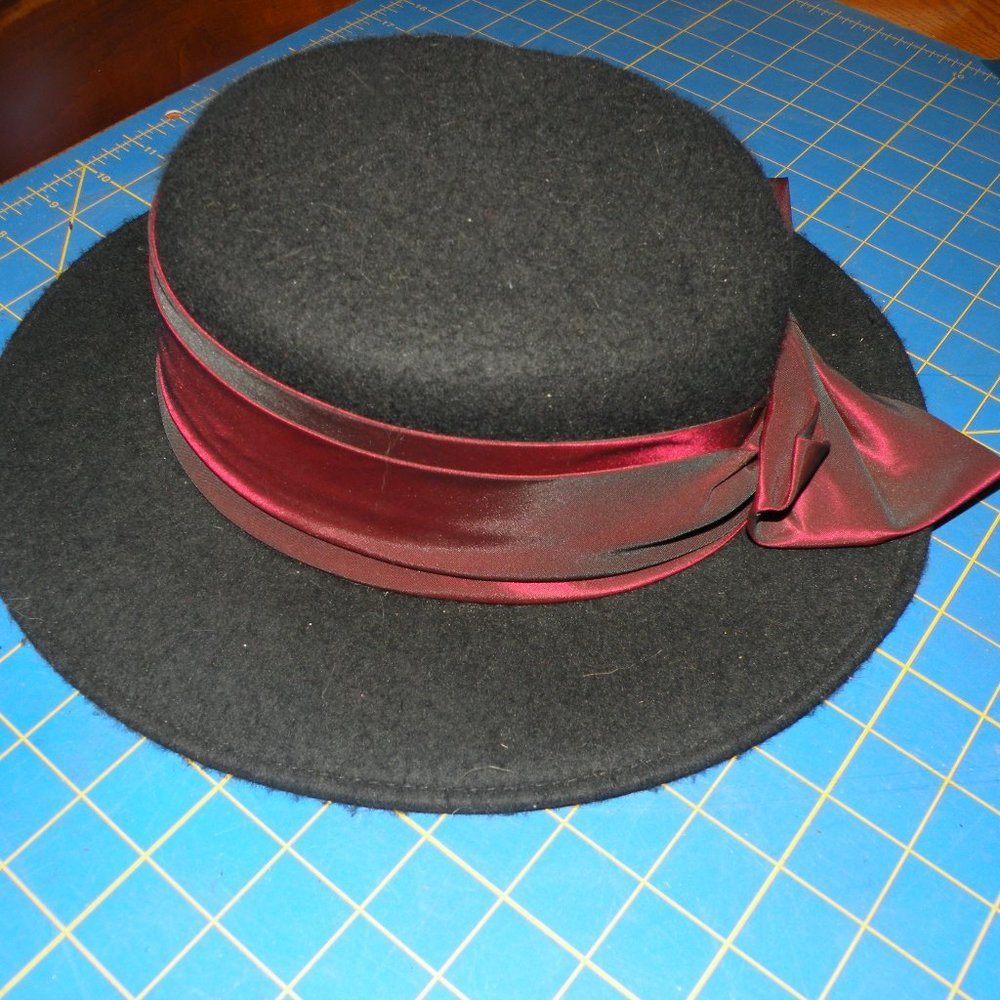 BLACK 100% WOOL AXCESS HAT RED BOW  6 1/2 7 1/2